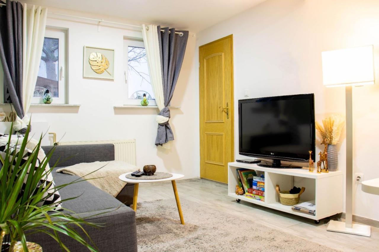 Kleine Gemuetliche Einliegerwohnung Mit Garten Und Pool Nordstemmen المظهر الخارجي الصورة